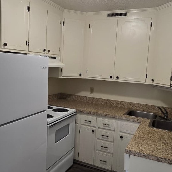 Ph Clt Construction And Clean LLC